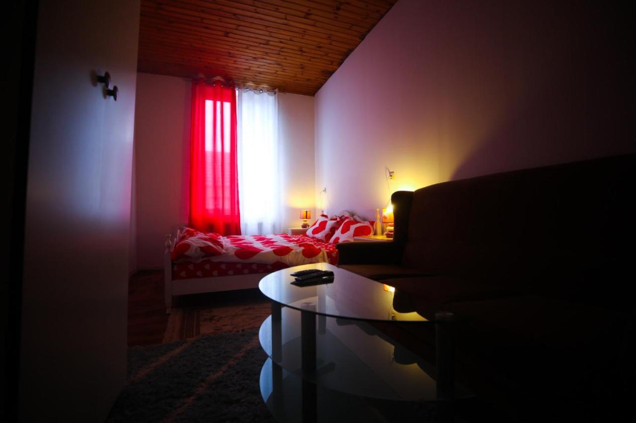 Agréable chambre sur liège avc parking et wifi gratuit Extérieur photo