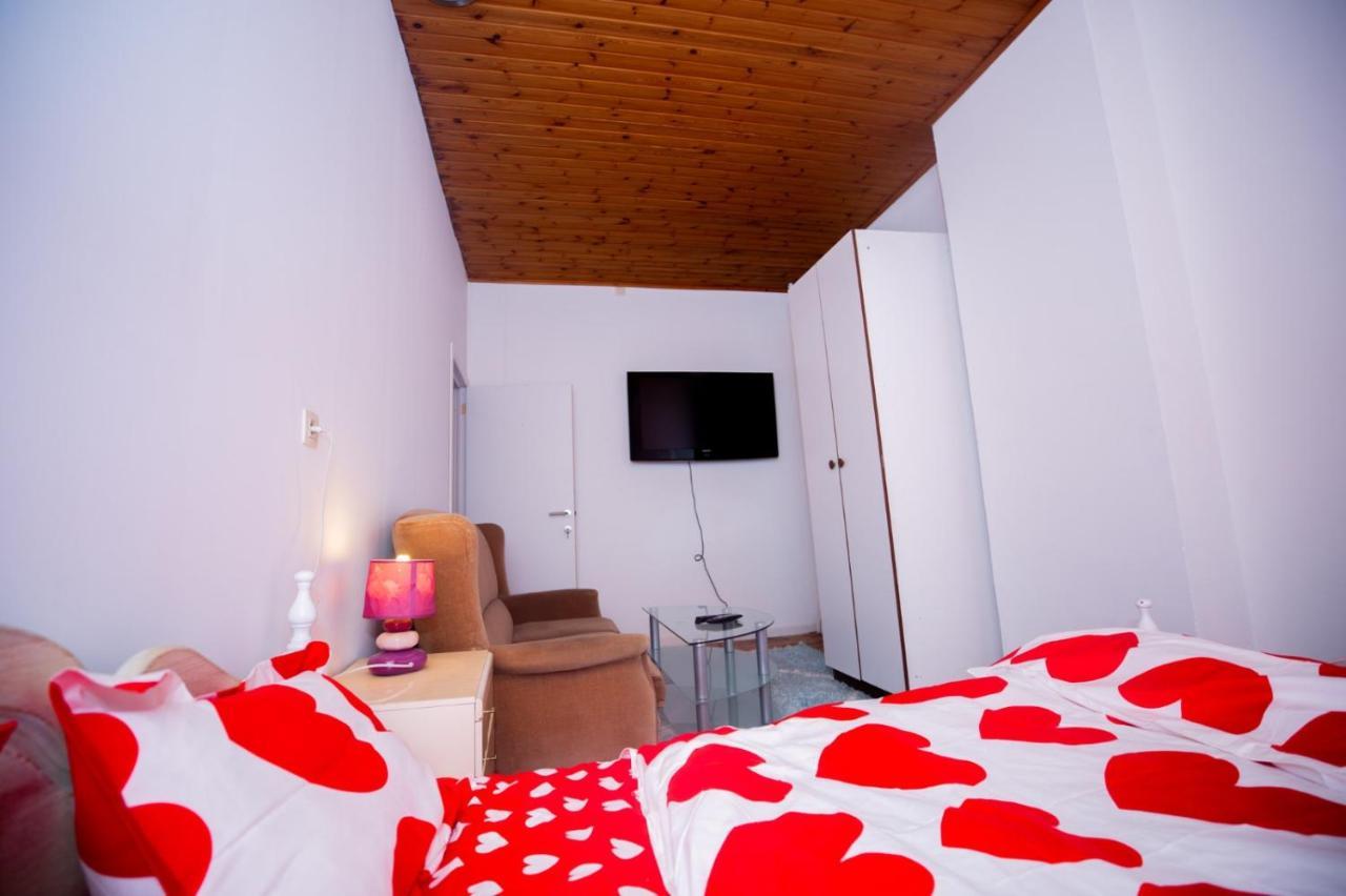 Agréable chambre sur liège avc parking et wifi gratuit Extérieur photo