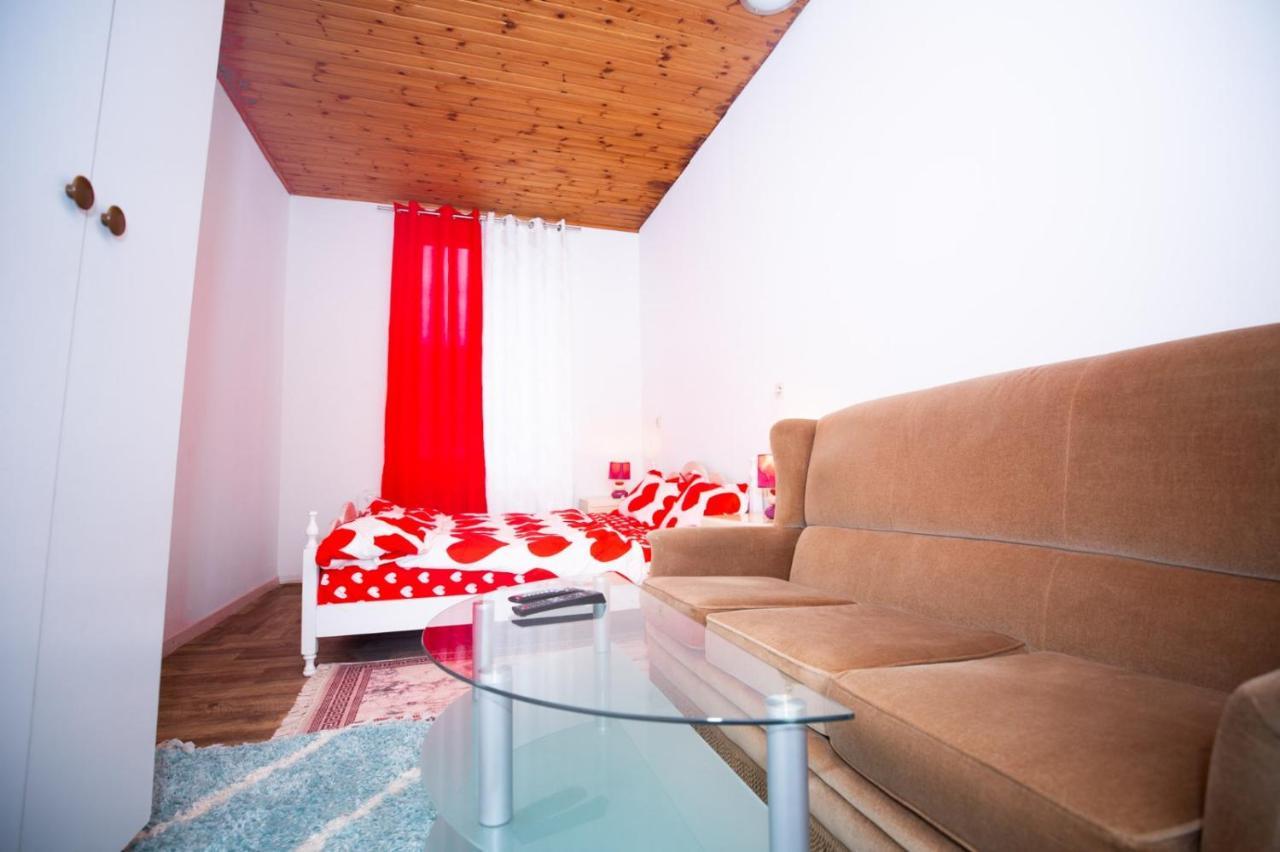 Agréable chambre sur liège avc parking et wifi gratuit Extérieur photo